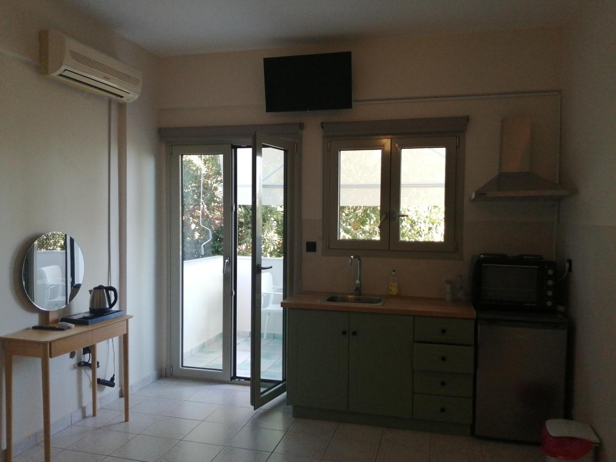 Filanthi Costas Hotel Stoupa Exterior photo